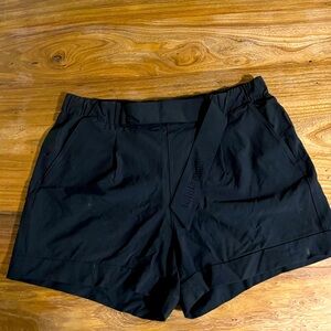 Lululemon women’s shorts, sz 10.